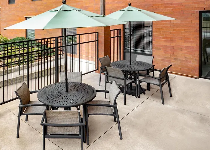 Hampton Inn And Suites La Crosse Downtown